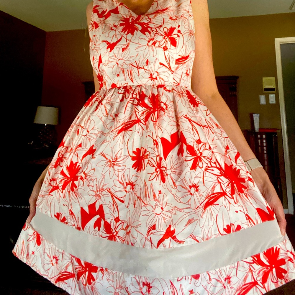 Cs Rhyme from Los Angeles red and cream sleeveless dress